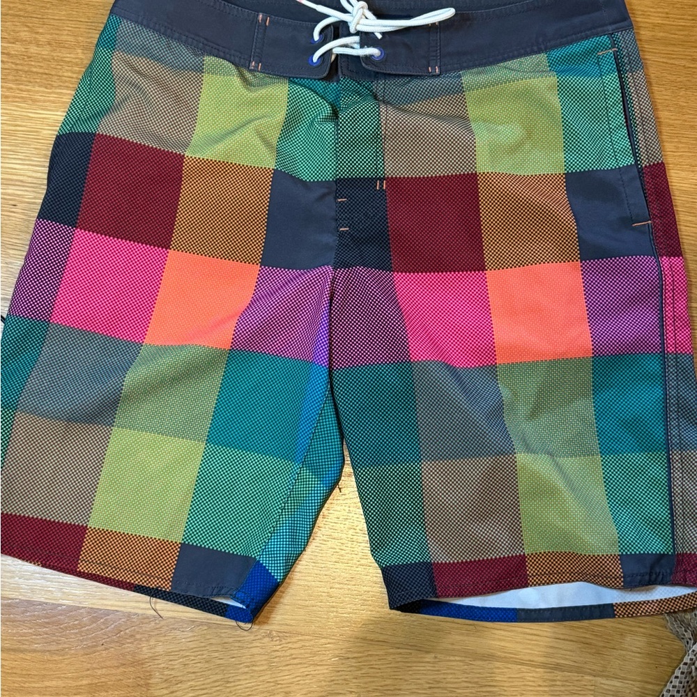 Men’s American Eagle Outfitters Colorful Plaid Shorts Size Medium Summer Resort